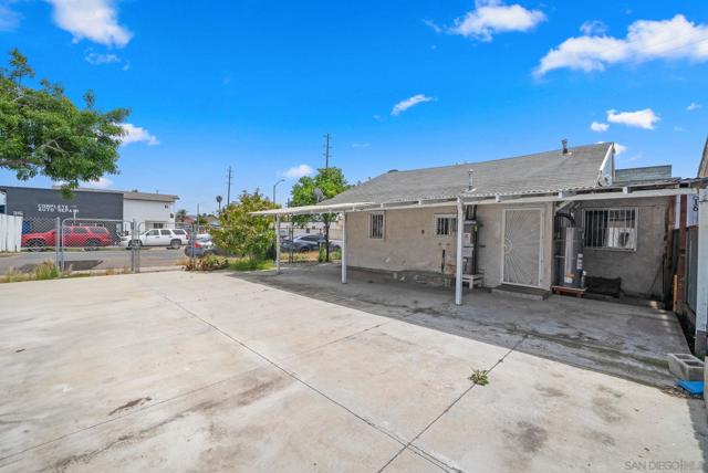 2980 K St, San Diego CA: https://media.crmls.org/mediaz/bdd75509-c546-4d0f-b5c9-153c0a04af6c.jpg