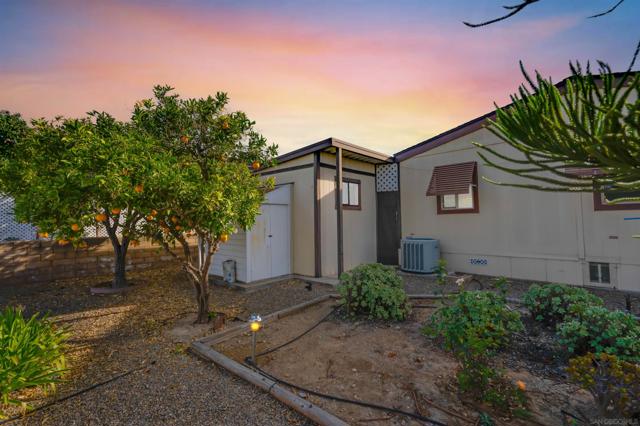 1621 Desert Gln, Escondido, California 92026, 2 Bedrooms Bedrooms, ,2 BathroomsBathrooms,Residential,For Sale,Desert Gln,250000858SD