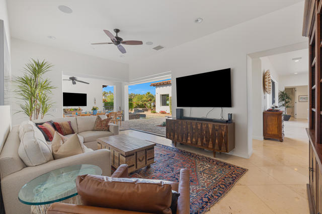 Image 40 of 83 For 2 Diamond Court