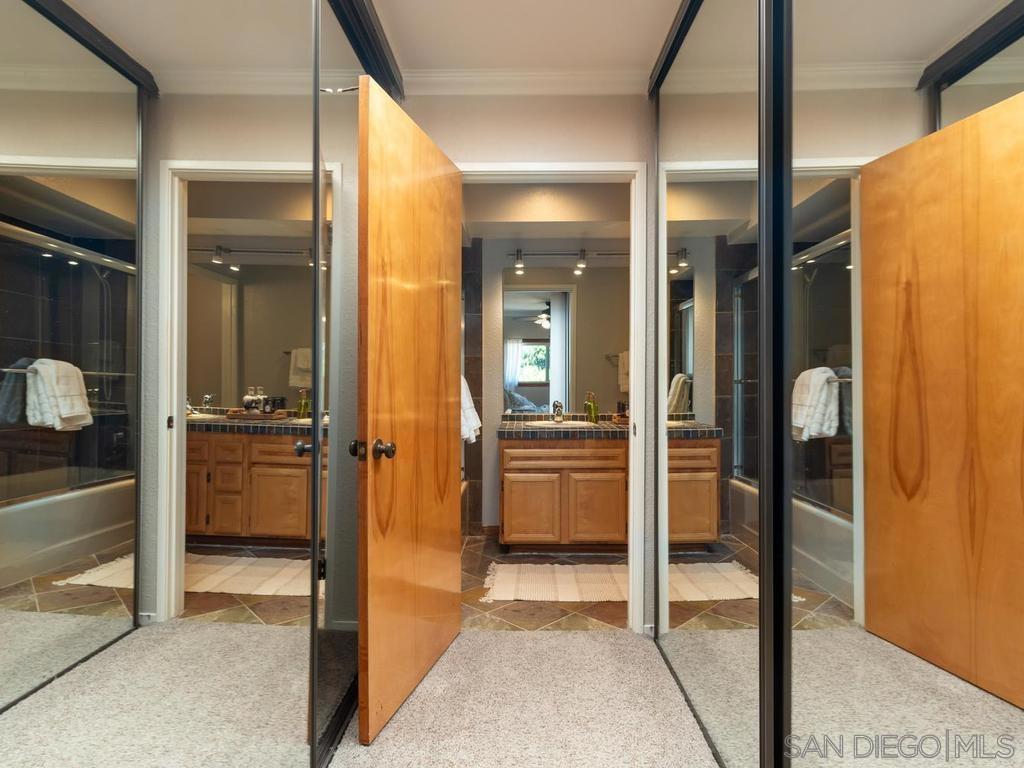 917 Torrance - photo 20