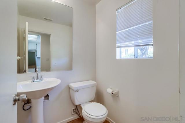 8945 Arlingdale Way, Spring Valley, California 91977, 2 Bedrooms Bedrooms, ,2 BathroomsBathrooms,Condominium,For Sale,Arlingdale Way,250032679SD