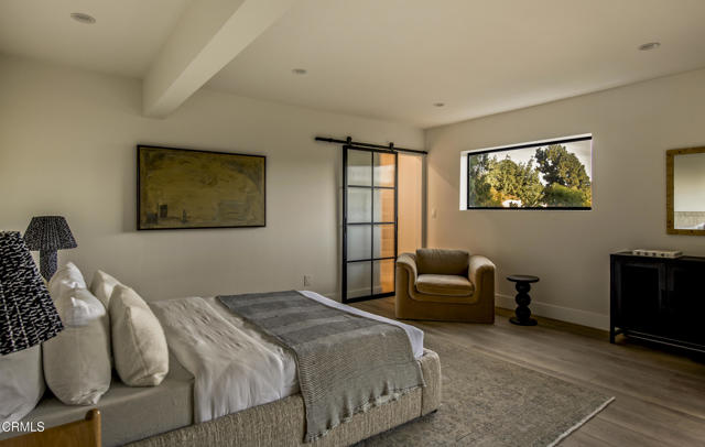 Detail Gallery Image 29 of 40 For 2994 Durand Dr, Los Angeles,  CA 90068 - 5 Beds | 3 Baths