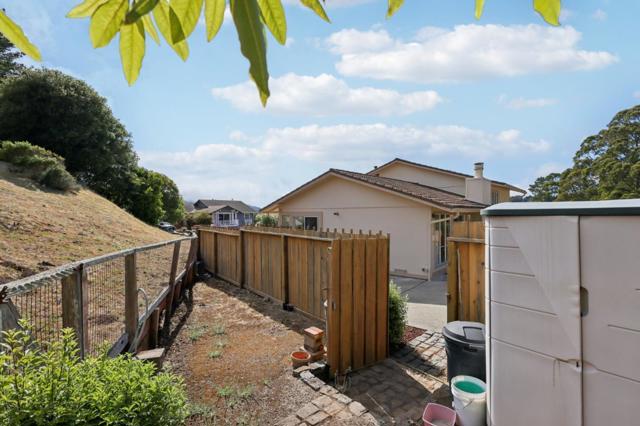 908 Park Pacifica Avenue, Pacifica CA: https://media.crmls.org/mediaz/bddb1934-9008-4e58-8e47-6edfe2846edb.jpg