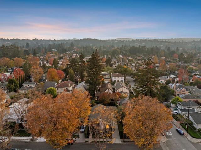 1149 Cortez Avenue, Burlingame CA: https://media.crmls.org/mediaz/bddc868b-2db0-4d35-a2c4-2368335b31f8.jpg