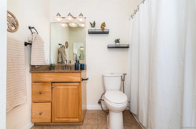 4353 Felton St, San Diego CA: https://media.crmls.org/mediaz/bdddd373-ad18-4c8a-b9e0-46f8e24841cc.jpg