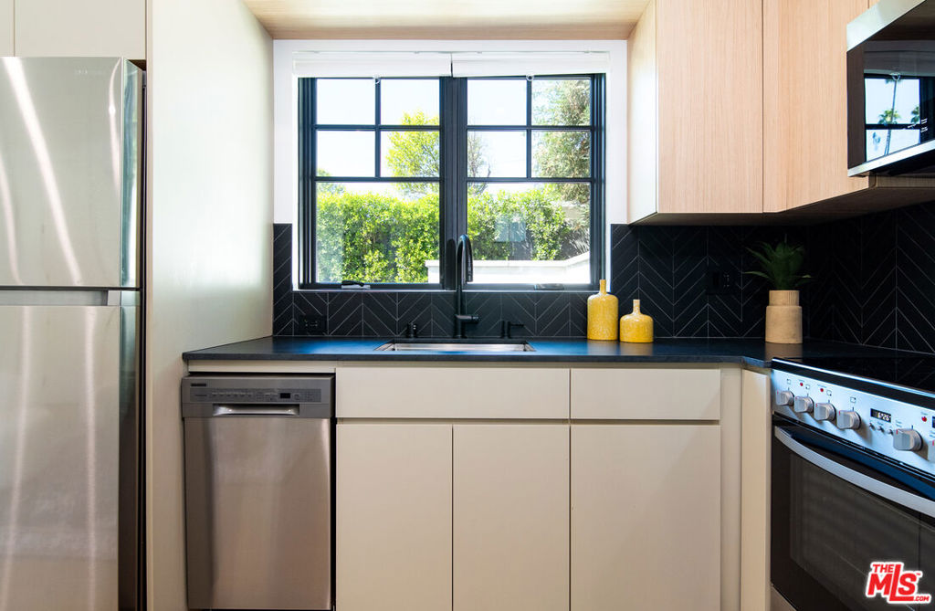 MLS #25608887 image #54