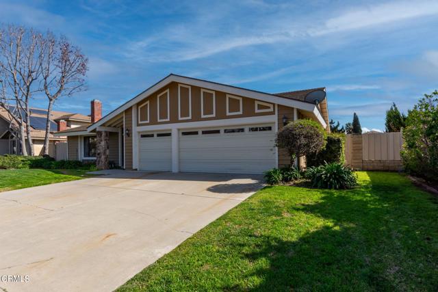 Detail Gallery Image 1 of 17 For 1608 Daphne St, Camarillo,  CA 93010 - 4 Beds | 2 Baths
