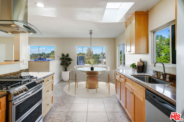 4188 Sunswept Drive photo 7