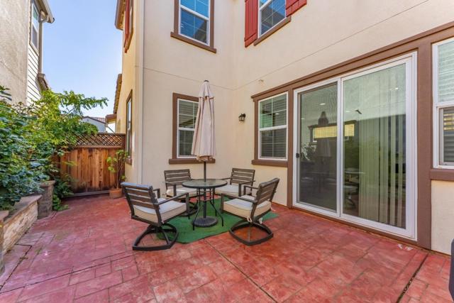 1091 S Shields Avenue, Mountain House CA: https://media.crmls.org/mediaz/bde09bf5-8d75-4b19-a0a2-107e80c85e78.jpg