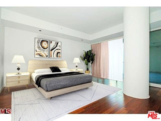 6250 Hollywood Boulevard, Los Angeles CA: https://media.crmls.org/mediaz/bde2e869-6e27-41a5-b539-645a9f57010e.jpg