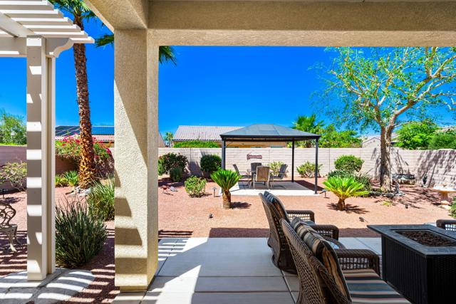 39007 Camino Orquesta, Indio CA: https://media.crmls.org/mediaz/bde4138e-d1ba-4645-9405-b1ad8c16ee00.jpg