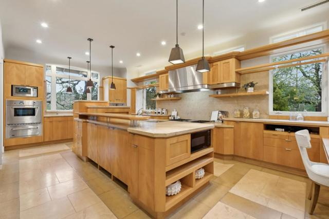 24292 Elise Court, Los Altos Hills CA: https://media.crmls.org/mediaz/bde4339c-5440-425a-a9c8-ea47050a8d70.jpg