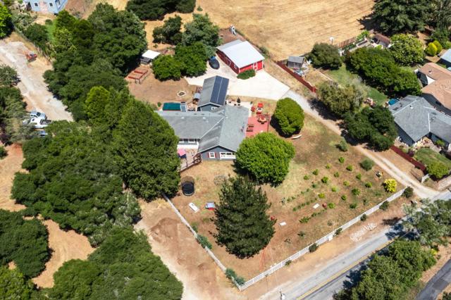 2165 Cox Road, Aptos CA: https://media.crmls.org/mediaz/bde5188a-45ba-48ce-8b02-7dd16606cee4.jpg