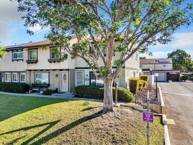 Detail Gallery Image 3 of 40 For 9555 Cottonwood Ave #E,  Santee,  CA 92071 - 2 Beds | 1/1 Baths