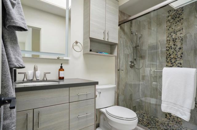 2820 Bayside Walk, San Diego CA: https://media.crmls.org/mediaz/bde5edda-5532-4abd-8726-032148c4e505.jpg