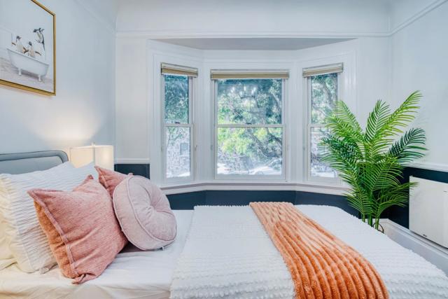 256 Presidio Avenue, San Francisco CA: https://media.crmls.org/mediaz/bde6925f-b4a8-487f-9e2e-67b03273cd36.jpg