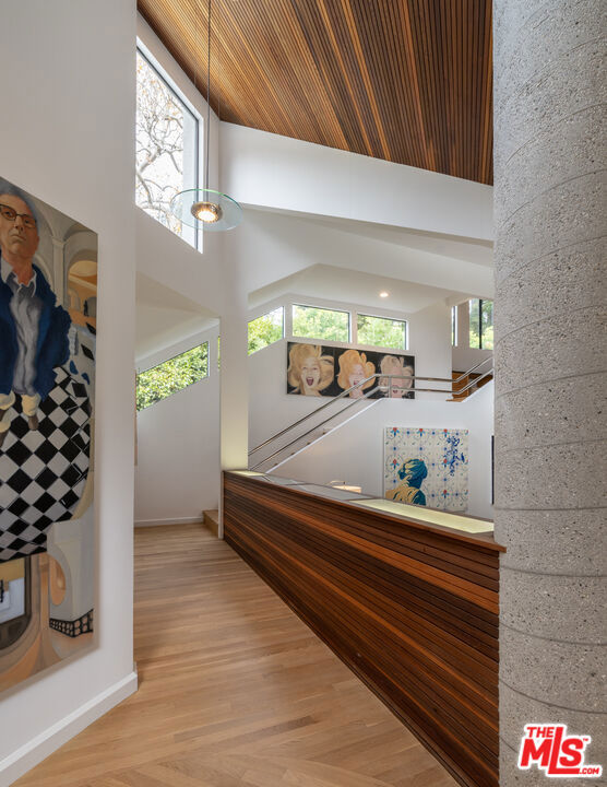 720 Brooktree Road, Los Angeles CA: https://media.crmls.org/mediaz/bde7e5ce-40ea-4c6c-a0af-59b6b20418dc.jpg
