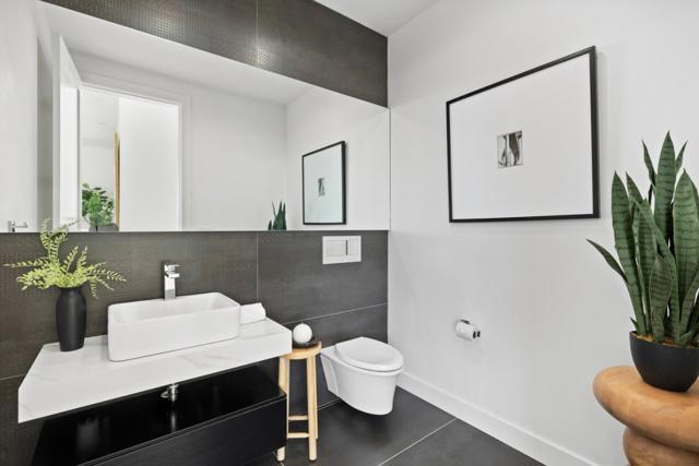 3 Wolfback Ridge Road, Sausalito CA: https://media.crmls.org/mediaz/bde8e46a-0501-4f21-a40a-95476d5e3c58.jpg