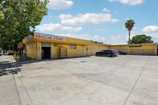 1972 1972 Alum Rock Avenue, San Jose CA: https://media.crmls.org/mediaz/bde8fdc4-b169-4529-8172-b54cfeaafe33.jpg
