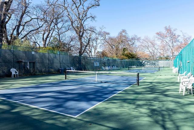 1141 PTARMIGAN DR, Walnut Creek CA: https://media.crmls.org/mediaz/bde957a1-a28e-4be1-9b83-0e33bd2e49ea.jpg