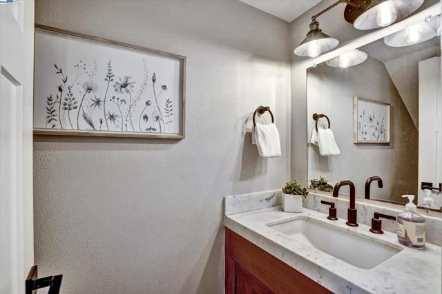 27 Serene Ct, Danville CA: https://media.crmls.org/mediaz/bdea0217-8781-450d-a3aa-df7b9337958c.jpg