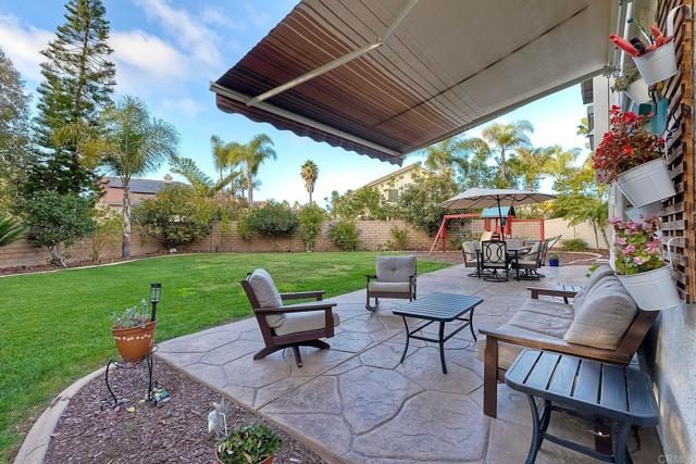 4540 Arbor Glen Way, Oceanside CA: https://media.crmls.org/mediaz/bdea9c8c-1151-4374-be1a-cd13bfb991ab.jpg