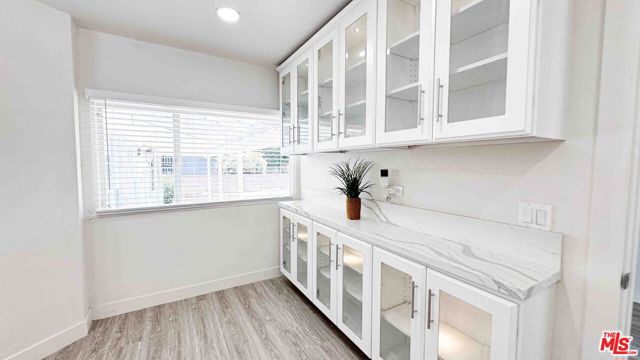 565 W El Morado Court, Ontario CA: https://media.crmls.org/mediaz/bdeaac3a-8275-4459-bf6e-669e094b20b1.jpg