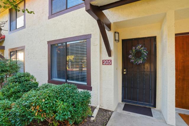 205 Del Valle Cir, El Sobrante CA: https://media.crmls.org/mediaz/bdeaece1-b8a5-43eb-acea-97a8a94961fc.jpg