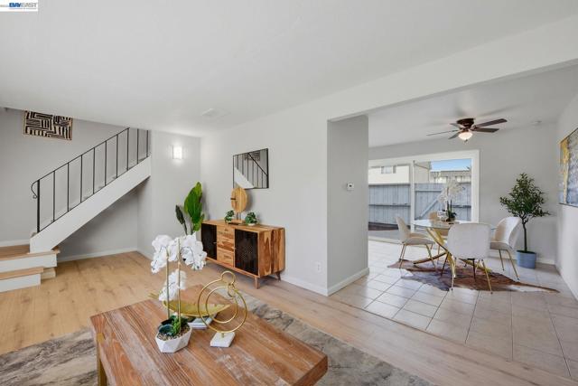 Image 4 of 39 For 34597 Bluestone Cmn