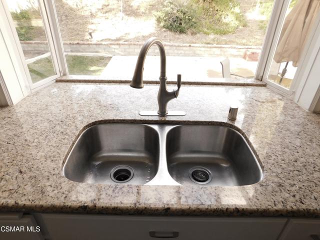 467 Sundance Street, Thousand Oaks CA: https://media.crmls.org/mediaz/bdecf8c3-9bba-4e41-bbda-e5666613a98f.jpg