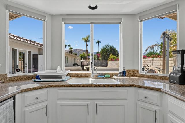44795 Cabrillo Avenue, Palm Desert, CA 92260