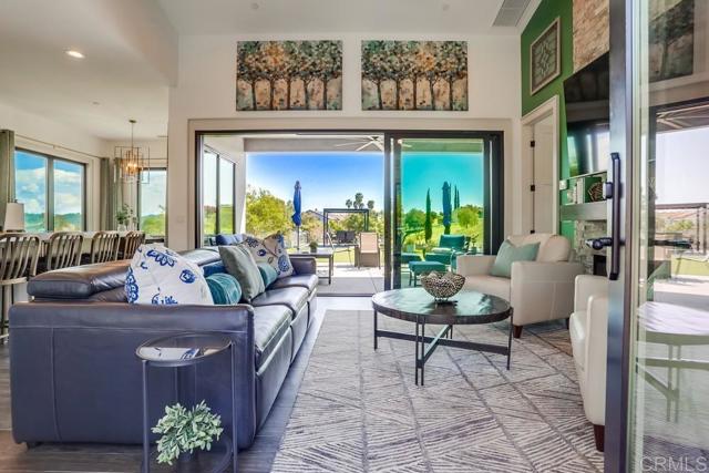 2255 Via Dulcea, Fallbrook CA: https://media.crmls.org/mediaz/bdf04765-db4d-4509-8c5e-80fc5562185d.jpg