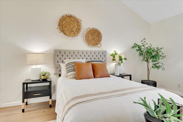334 Lee Street, Santa Cruz CA: https://media.crmls.org/mediaz/bdf04ed5-4b86-497c-b273-4c680fe53649.jpg