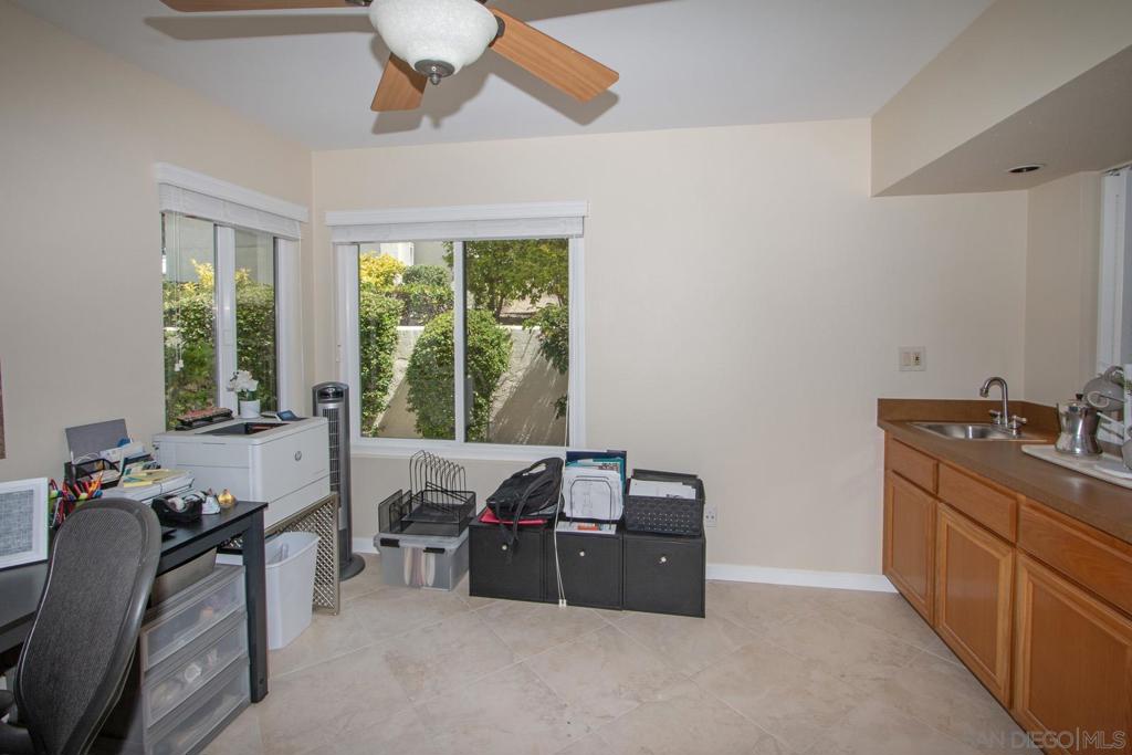 12733 Via Nasca - photo 20