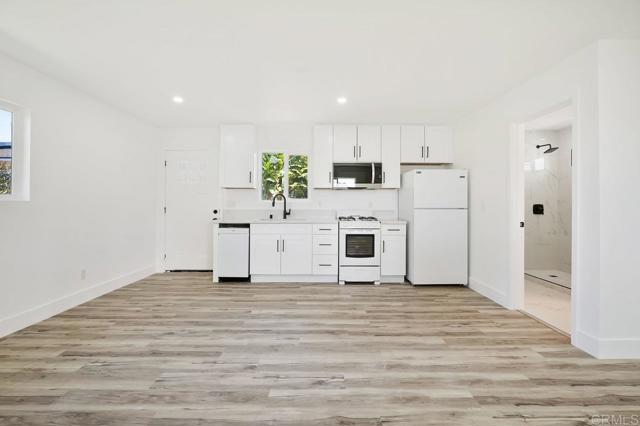 Detail Gallery Image 42 of 58 For 2537 Davis Ave, Carlsbad,  CA 92008 - 4 Beds | 2 Baths