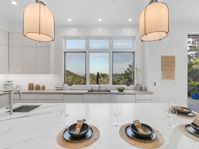 60 Glengarry Way, Hillsborough CA: https://media.crmls.org/mediaz/bdf2c2b2-f997-4070-8980-de4a557b4068.jpg