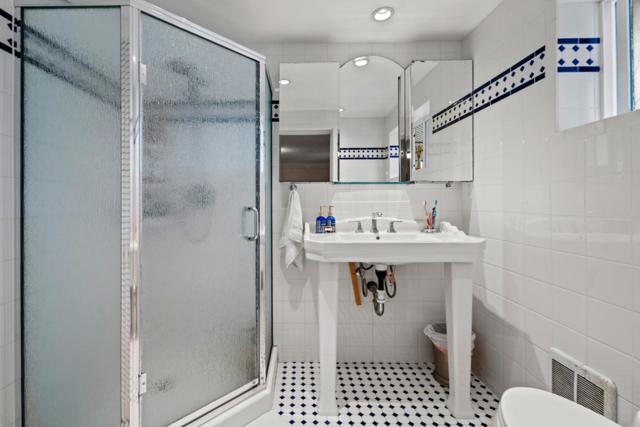0 5th Avenue 3 SE of Perry Newberry Avenue, Carmel CA: https://media.crmls.org/mediaz/bdf41244-224a-4c86-affa-ff37543a3415.jpg
