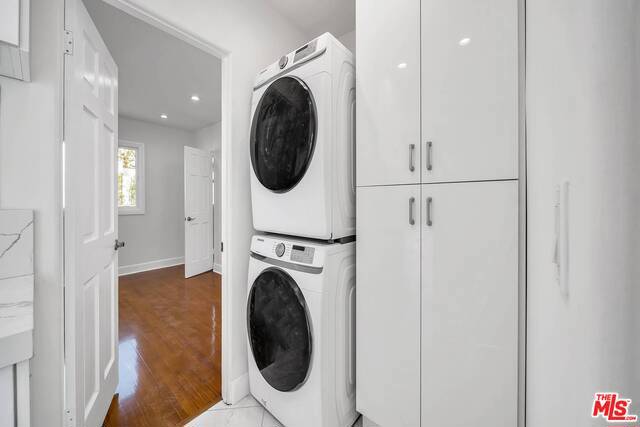 1316 Thayer Avenue, Los Angeles CA: https://media.crmls.org/mediaz/bdf58940-38e5-4eae-9bad-77725485c870.jpg