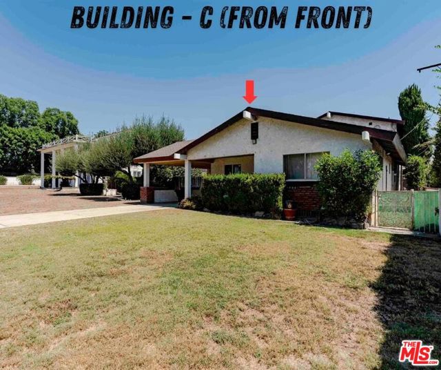 5706 Pioneer Boulevard, Whittier CA: https://media.crmls.org/mediaz/bdf5d97a-adc0-4160-8544-0b0a2e1069db.jpg
