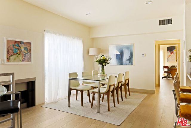 1717 Malcolm Avenue, Los Angeles CA: https://media.crmls.org/mediaz/bdf69aba-0e29-4adb-9bb1-76a1a3da3255.jpg