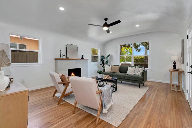 Image 3 of 41 For 4406 40th St