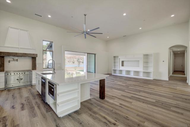 5808 Lake Vista Dr., Bonsall CA: https://media.crmls.org/mediaz/bdf73e68-00c3-41ed-9ea5-f90a14b8abce.jpg