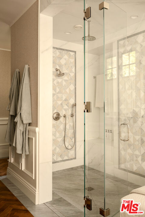 1420 Moraga Drive, Los Angeles CA: https://media.crmls.org/mediaz/bdf83cb8-8fea-4953-a8cf-8e0f716ebb3a.jpg