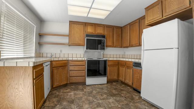 622 N Ahwanee Terrace, Sunnyvale CA: https://media.crmls.org/mediaz/bdf85e3c-6fe1-4649-af8d-03497e0777fe.jpg