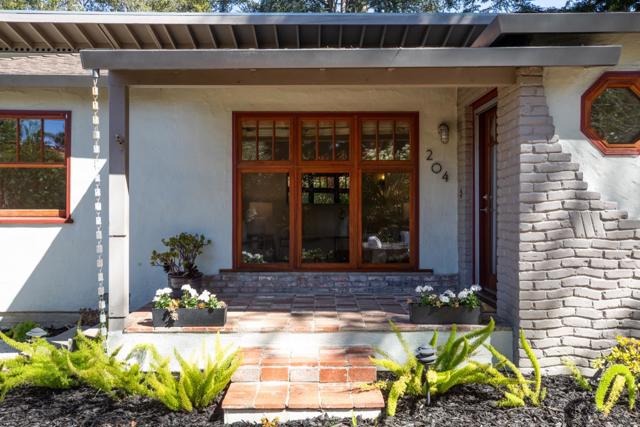 Image 2 of 40 For 204 Princeton Road