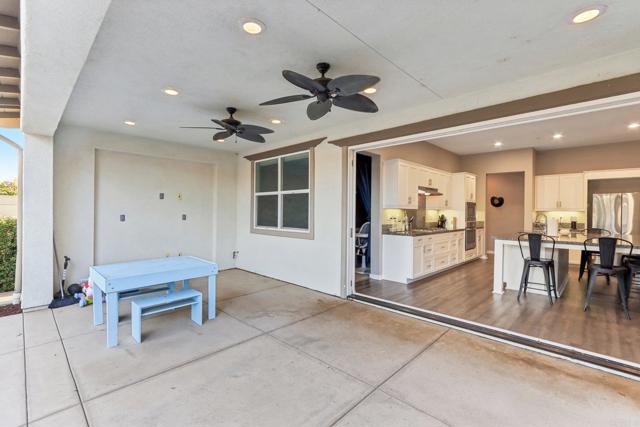32780 Presidio Hills Ln, Winchester CA: https://media.crmls.org/mediaz/bdf9c546-611a-43f3-a0fb-8c101dc160d8.jpg