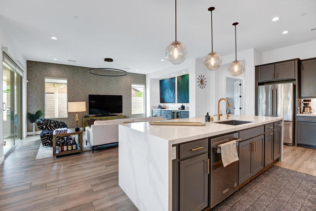 33 Magnum, Rancho Mirage, CA 92270