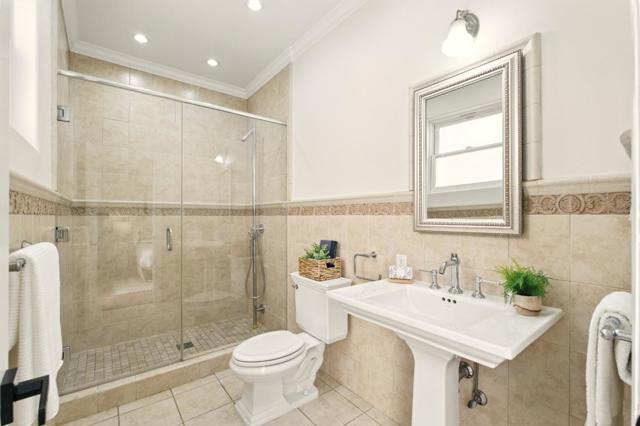 1260 Monterey Boulevard, San Francisco CA: https://media.crmls.org/mediaz/bdfa4ba2-1ff9-4923-a5c4-a84258e448e9.jpg