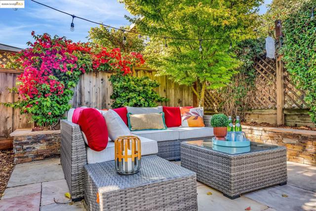7231 Plank Ave, El Cerrito CA: https://media.crmls.org/mediaz/bdfbdd98-2daa-4b7a-8c31-d4cb1096567f.jpg