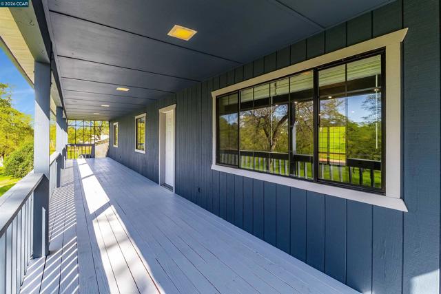 125 Sam Lynn Way, Oroville CA: https://media.crmls.org/mediaz/bdfbfaa1-3ce5-4d7e-8c8f-2052c4ca41f9.jpg